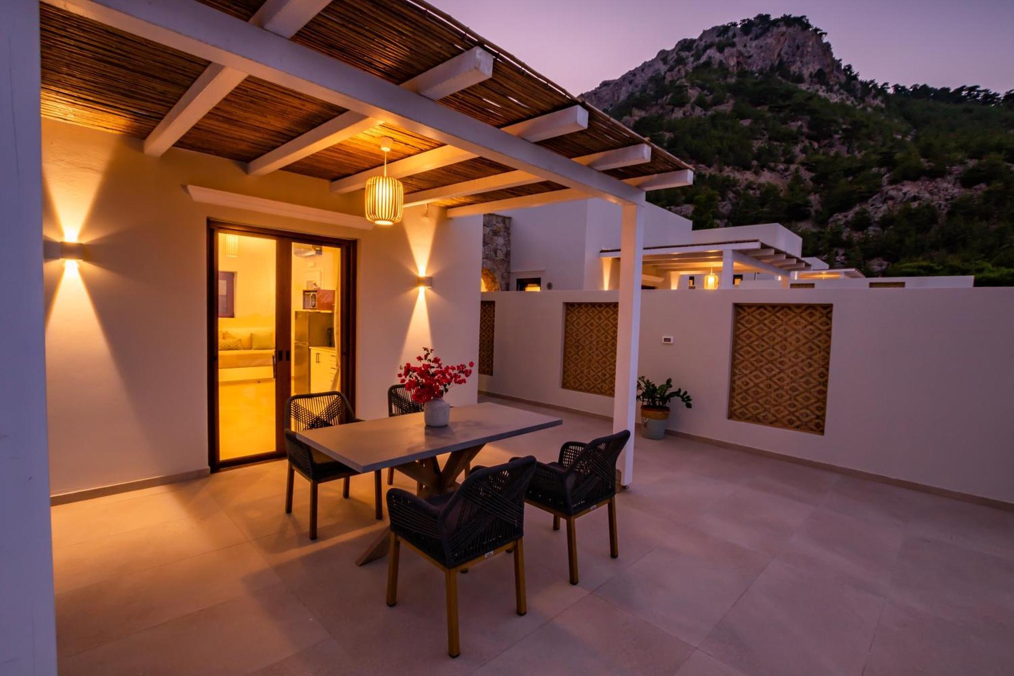 Mertelia Luxury Villas Кира Панагя Экстерьер фото