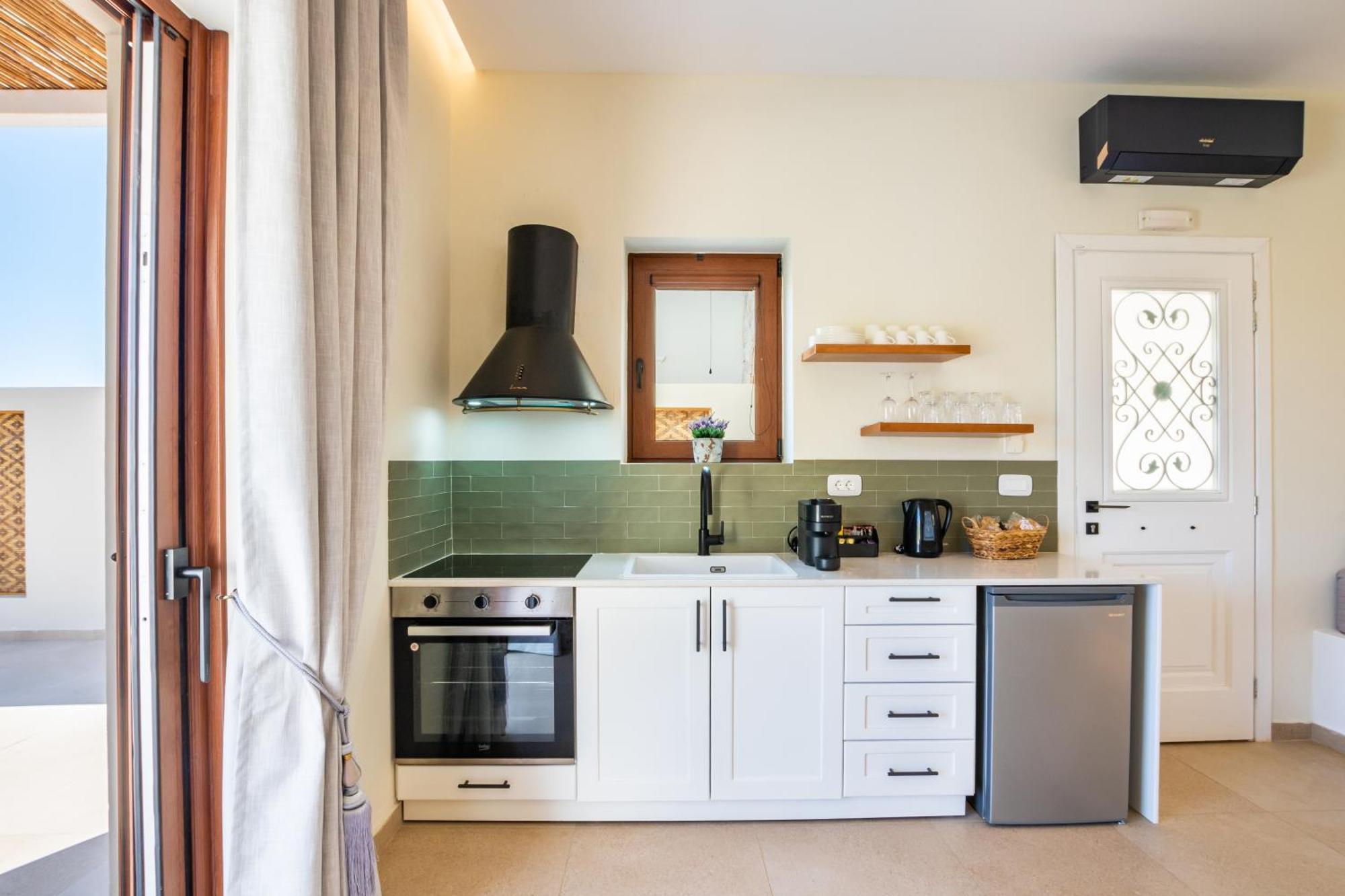Mertelia Luxury Villas Кира Панагя Экстерьер фото